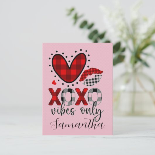 XOXO-vibes alleen, geruite hart Valentijnsdag Briefkaart (Staand voorkant)