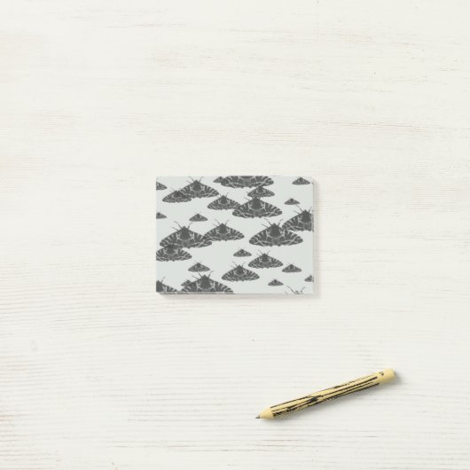 Yaei Moth 's nachts in de nacht Post-it® Notes (Op bureau)