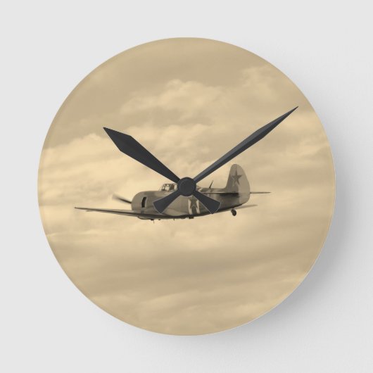 Yak 11 in vlucht ronde klok (Voorkant)