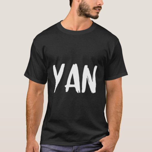 Yan Achternaam Tekst Chinese Verjaardag of Sport C T-shirt (Voorkant)
