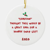 Yankee Swap Gift- Holly & Bessen Keramisch Ornament (Voorkant)