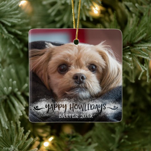 YAPPY HOWLIDAYS Snowy Overlay Dog Foto Keramisch Ornament (Boom)