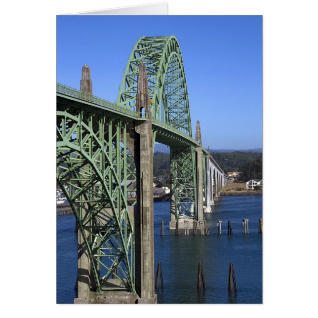 Yaquina Bay Bridge over de Yaquina Bay (Voorkant)
