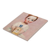 Yardley uit de jaren 1950 en Madame Alexander-pop Tegeltje (Zijkant)