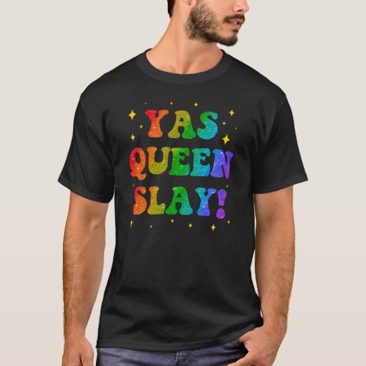 YAS QUEEN Rainbow Typography – Bold Drag-Inspired T-shirt (Voorkant)