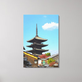 Yasaka Pagode die toezicht houdt over Kyoto Japan  Canvas Afdruk