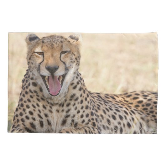 Yawning Cheetah Kussensloop (Achterkant)