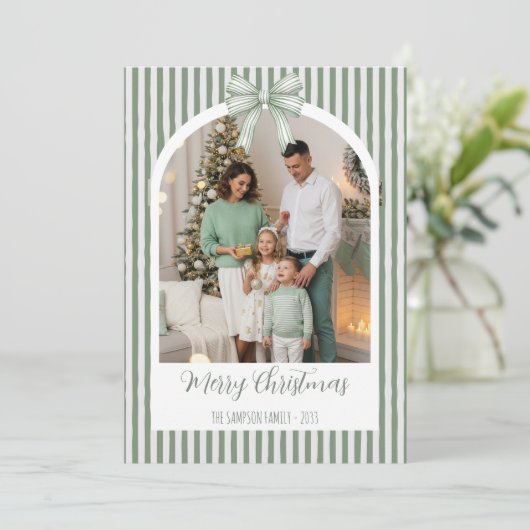 Year in Review Christmas Arch Photo & Green Bow Feestdagenkaart (Staand voorkant)