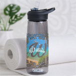 Yelapa 1017 waterfles<br><div class="desc">Het schilderen "Yelapa 1017"Collectie personaliseert op de productpagina of klikt de knoop "aanpast"voor meer ontwerpopties. Het ontwerp van mijn schilderij "Yelapa 1017" beschrijft een scène langs een weg naar de stad Yelapa,  een klein dorp ten zuiden van Puerto Vallarta. Overeenkomende producten zijn beschikbaar in dit collectie.</div>