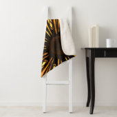 Yellow and Black Radial Print Sherpa Deken (In situ)