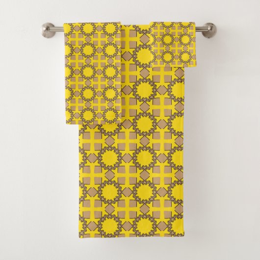 Yellow and brown geometric pattern  bad handdoek (Insitu)
