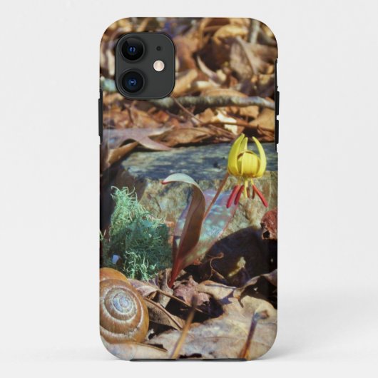Yellow and Plum Trout Lily en Snagel Shell Case-Mate iPhone Case (Achterkant)