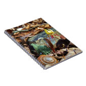 Yellow and Plum Trout Lily en Snagel Shell Notitieboek (Rechterzijde)