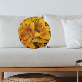 Yellow Asiatic Lily Blooms Floral Rond Kussen