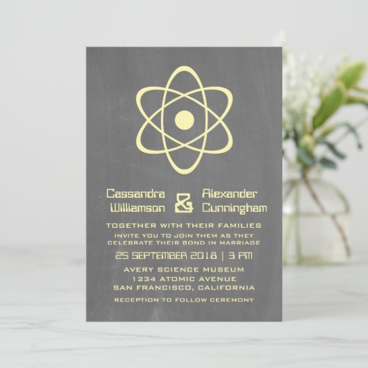 Yellow Atomic Chalkboard Wedding Invite Kaart (Staand voorkant)