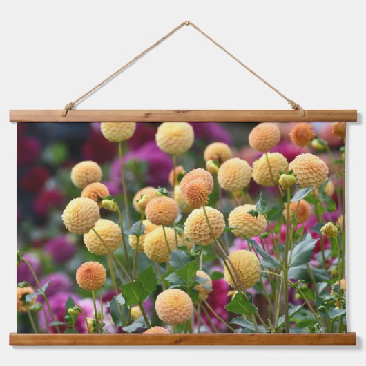Yellow Ball Dahlias Floral Hangend Wandkleed (Voorkant)