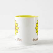 Yellow Basketball Girl Tweekleurige Koffiemok (Center)