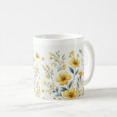 Yellow Blossom Elegance – Floral Coffee Mok (Voorkant rechts)