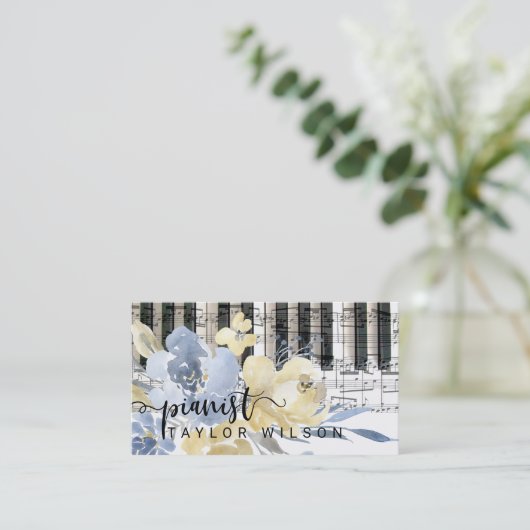 Yellow Blue waterverf floral pianist script Visitekaartje (Staand voorkant)