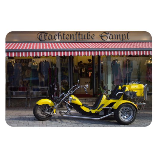 Yellow Boom Trike Magneet (Horizontaal)