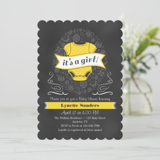 Yellow Chalkboard Girl Baby shower Uitnodigen Kaart (Staand voorkant)