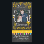 Yellow Chalkboard Merry-kerstfotokaart Feestdagenkaart<br><div class="desc">Vrolijk kerstfeestelijke fotokaarten met een krijtborduiterlijk,  veel gele zirls en tekst die Merry Kerstmis leest,  een reeks kleurrijke boomlichten in verschillende kleuren,  gele hangende ornamenten,  en gebieden die je kunt aanpassen aan deze prachtige en heldere vakantiefotofoonkaarten met je foto en namen!</div>