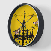 Yellow Chandelier Bird Clock Personalized (Hoek)