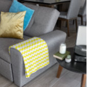 Yellow Chevron Fleece Deken