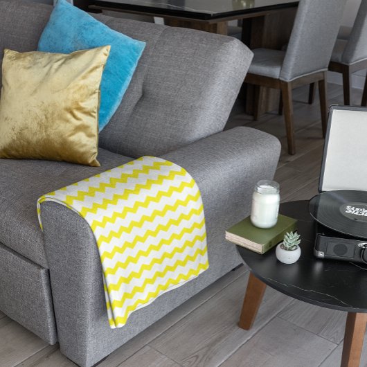 Yellow Chevron Fleece Deken