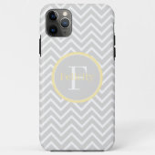 Yellow Chevron Monogram Case-Mate iPhone Case (Achterkant)