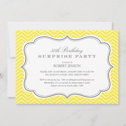 Yellow Chevron Stripes verrassingsfeest Kaart (Voorkant)