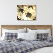 YELLOW CHRYSANTHEMUM CANVAS AFDRUK (Insitu (Slaapkamer))