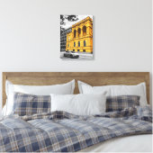 Yellow City Building Minimalistische kleurenfotogr Canvas Afdruk (Insitu (Slaapkamer))