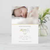 Yellow Clothesline Foto Baby geboorteaankondiging Bedankkaart (Staand voorkant)