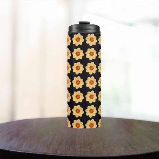 Yellow Dahlia Floral Pattern op Black Thermosbeker