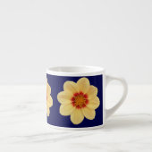 Yellow Dahlia Floral Pattern op Blue Espresso Kop (Rechts)