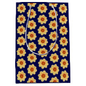 Yellow Dahlia Floral Pattern op Blue Medium Cadeauzakje (Voorkant)