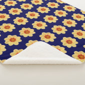 Yellow Dahlia Floral Pattern op Blue Sherpa Deken (3/4)