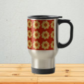 Yellow Dahlia Floral Pattern op Red Reisbeker