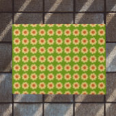 Yellow Dahlia Floral Pattern over Green Deurmat