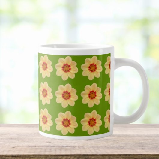 Yellow Dahlia Floral Pattern over Green Grote Koffiekop