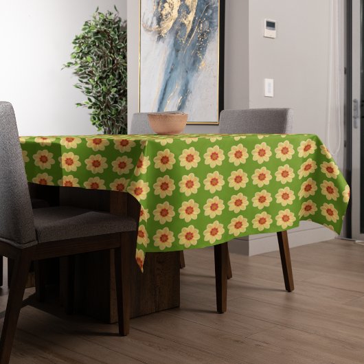Yellow Dahlia Floral Pattern over Green Tafelkleed