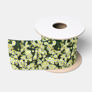 Yellow Dainty Daisy Flower Buttonnen, Satijnen Lint