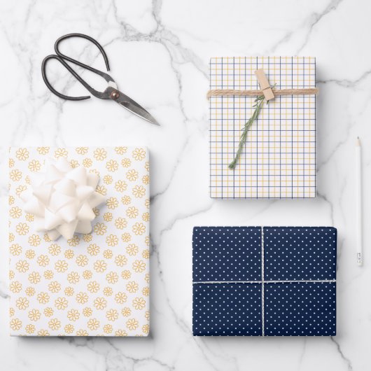 Yellow Daisies with Navy Wrapping Paper Sheets (Voorkant)