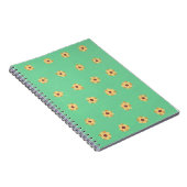 Yellow Daisy Flower Pattern on Green Notitieboek (Rechterzijde)