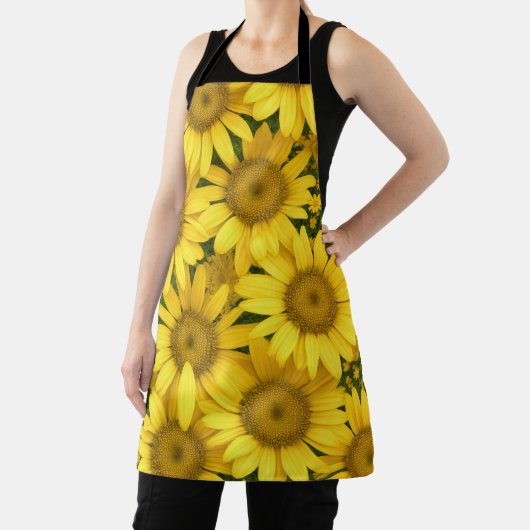 Yellow Daisy Flowers Schort (Insitu)