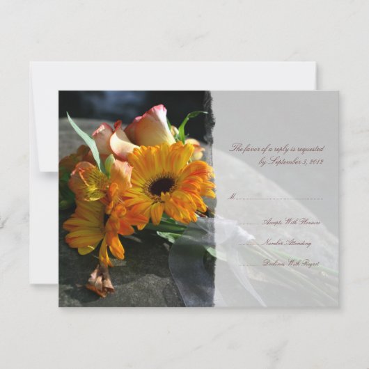 Yellow Daisy Flowers Wedding RSVP Kaartje (Voorkant)