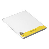 Yellow Daisy Line Art Aangepaste tekst Notitieblok (Schuin)