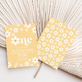 Yellow Daisy One Floral 1e verjaardag uitnodiging