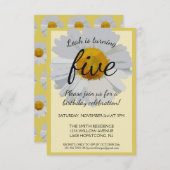 Yellow Daisy Verjaardag uitnodiging (Voorkant / Achterkant)